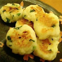 A picture of Fried Hanpen Nuggets.