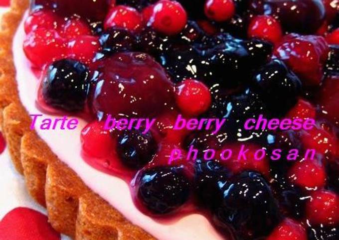 Easiest Way to Make Iconic Very Berry Raspberry Cheese Cream Tart for Lunch Food