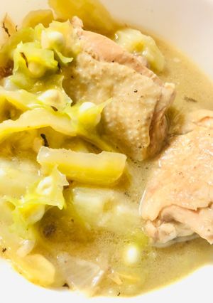 A picture of Chicken and Moringa Drumsticks Soup.