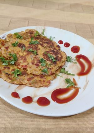 A picture of Stuffed Besan Chilla.