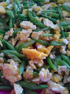 A picture of Fried Green Beans with Scrumbled Eggs.