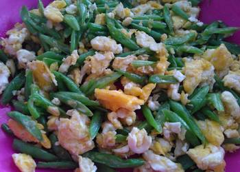 Update, Making Recipe Fried Green Beans with Scrumbled Eggs Delicious