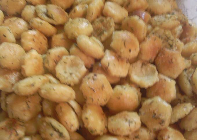 sunshine's baked oyster crackers