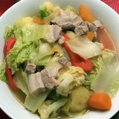pork Vegetable soup A picture of pork Vegetable soup.