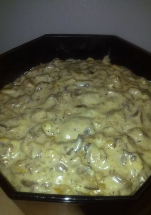A picture of Momma's mushroom lovers dip.