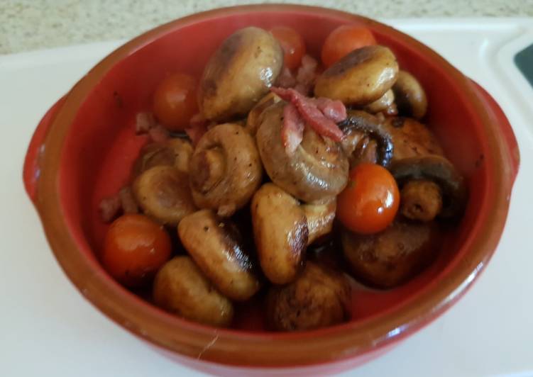Step-by-Step Guide to Prepare Any-night-of-the-week My Butter Fried Pansetta Garlic mushrooms and cherry Tomatoes
