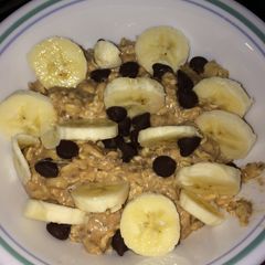 A picture of Easy Peanut Butter Banana Overnight Oats.