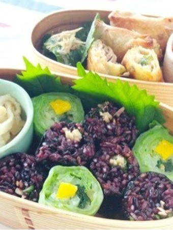 Easy Way Make Recipe Black Rice Futomaki Rolls with Wasabi Stems that is So Delicious, Appealing}