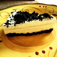 A picture of Oreo Pie.