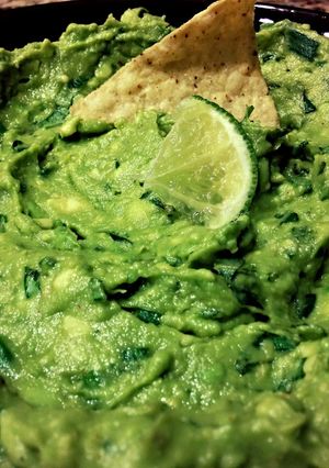 A picture of Homemade Guacamole.