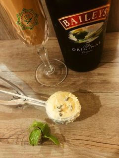 A picture of Baileys Icecream.