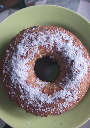 Una foto de "Budín" de coco y manzana súper húmedo