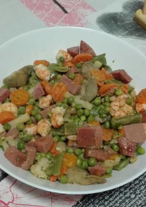 Foto principal de Menestra especial con gambas al pilpil
