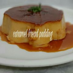 A picture of Caramel bread pudding.