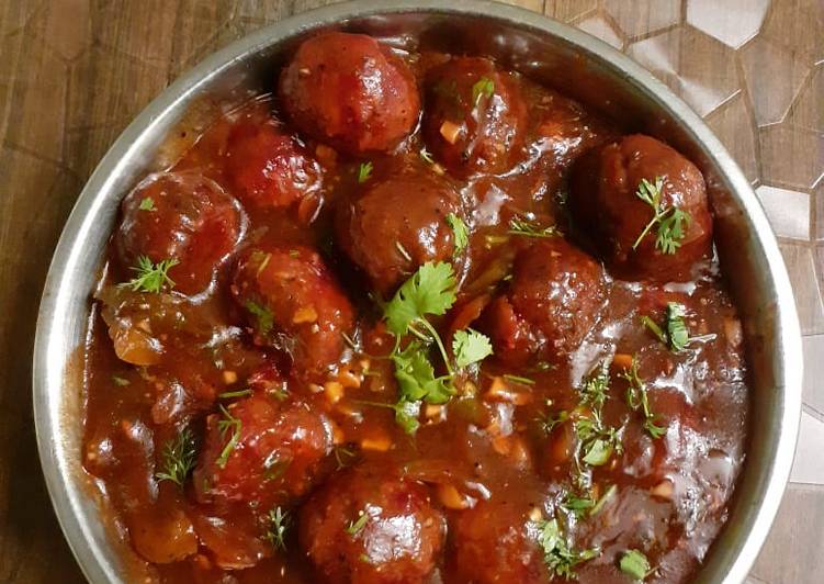 Step-by-Step Guide to Prepare Award-winning Veg ball Manchurian