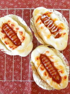 A picture of Innovative Sausage Bread.