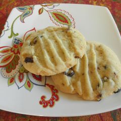 A picture of Cherry Pistachio Cookies.