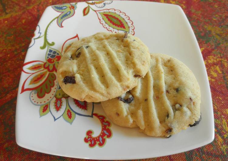 Cherry Pistachio Cookies