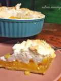 Meringue lemon pie