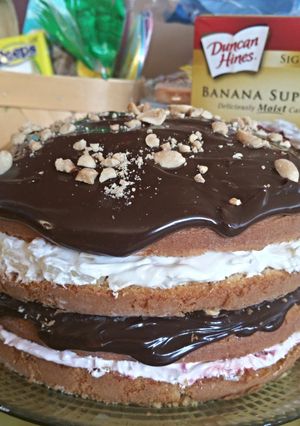 A picture of Banana Split Cake.