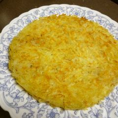 A picture of Rösti Swiss Mashed Potatoes.
