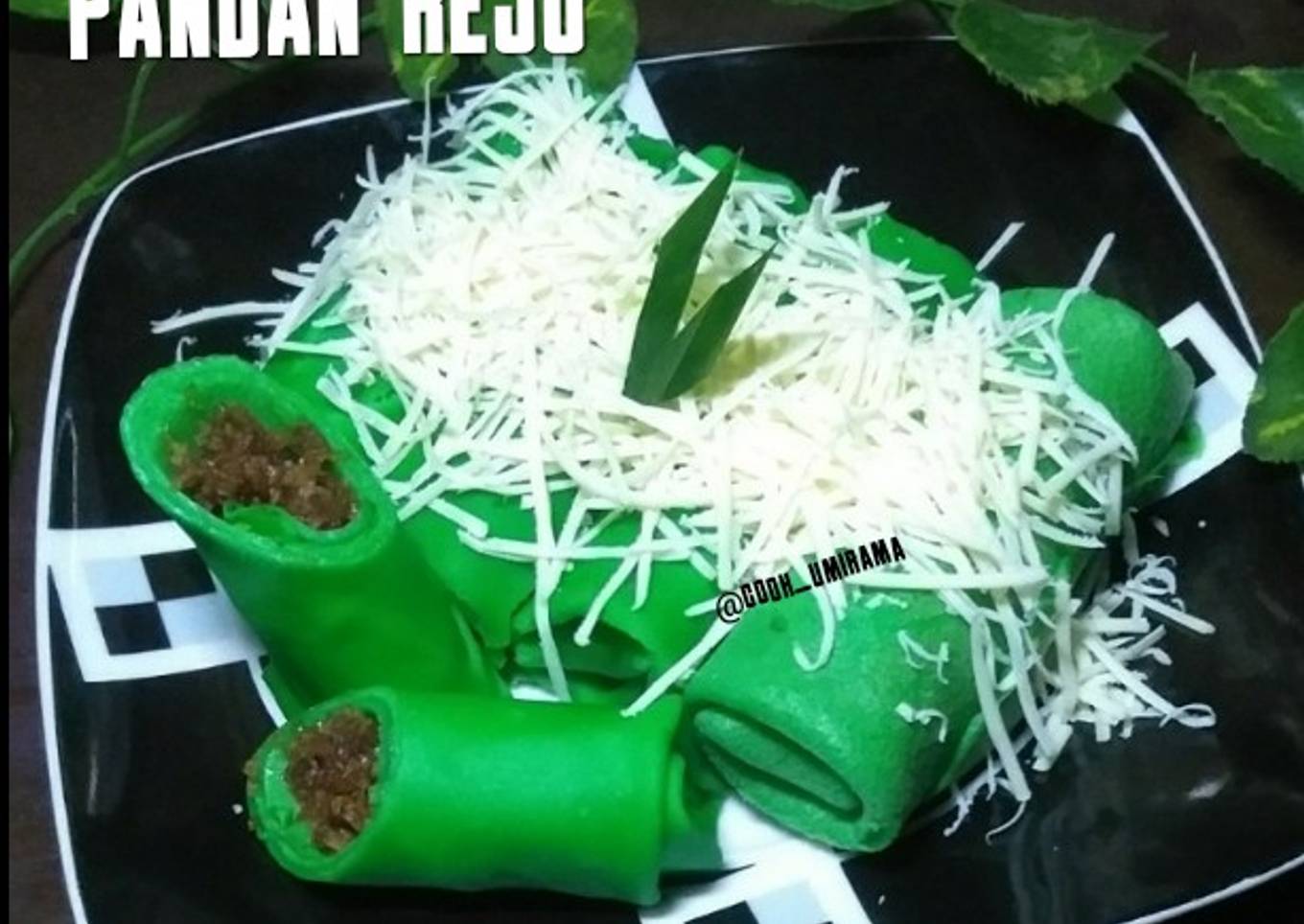 Dadar gulung pandan keju