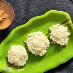 A picture of Iddiyapam.