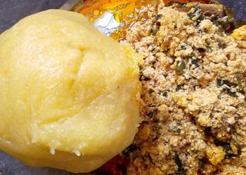 How to Prepare Appetizing Melon soup and yellow Eba