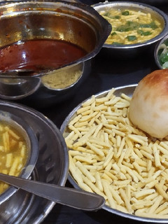 સેવ ઉસળ (Sev Usal Recipe In Gujarati) રેસીપી મુખ્ય ફોટો