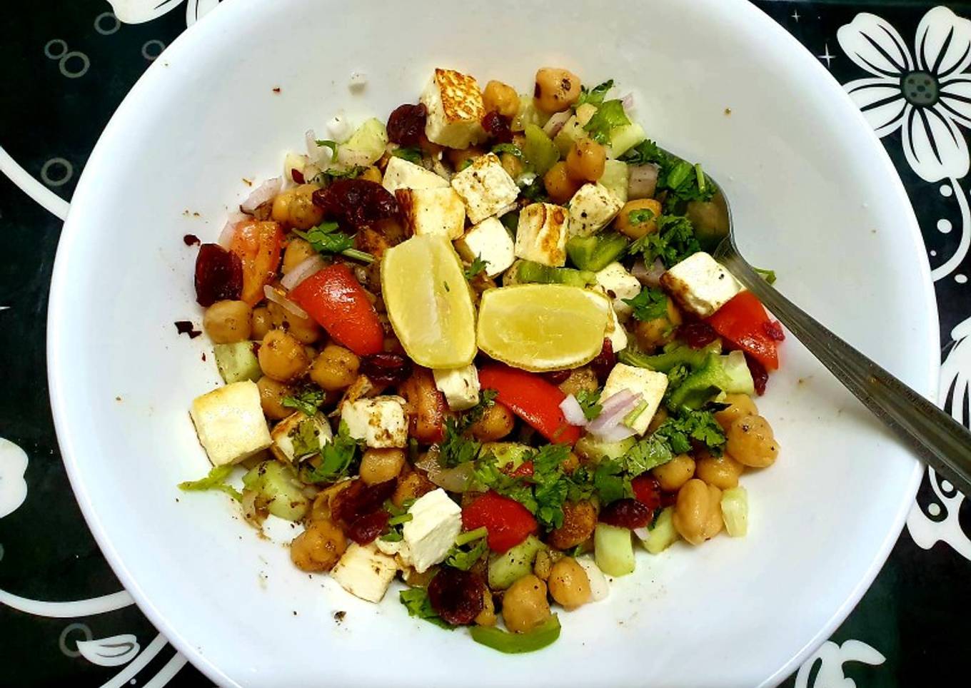 Paneer and Chickpea Salad