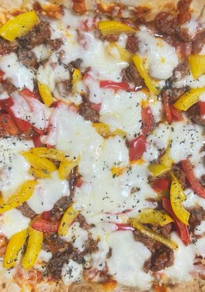 Foto resep Pizza Daging Cincang Paprika Chef Nurin & Khaira