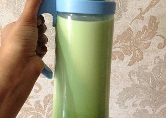 Green milk tea foto resep utama