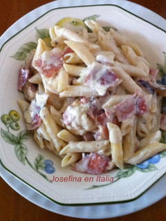 Una foto de Pasta con nata y tocino/Pasta panna e speck