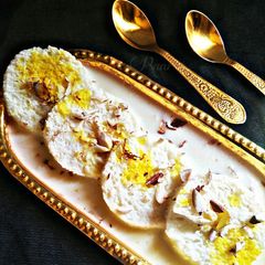 A picture of Bread Rasmalai.