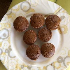 A picture of Tea Cup Cakes.