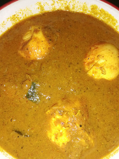 செட்டிநாடு முட்டை கிரேவி (Chettinadu muttai gravy recipe in tamil) செய்முறை முக்கிய புகைப்படம்