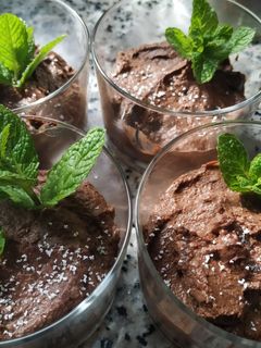 Una foto de Mousse chocolate vegano (Aguacate)