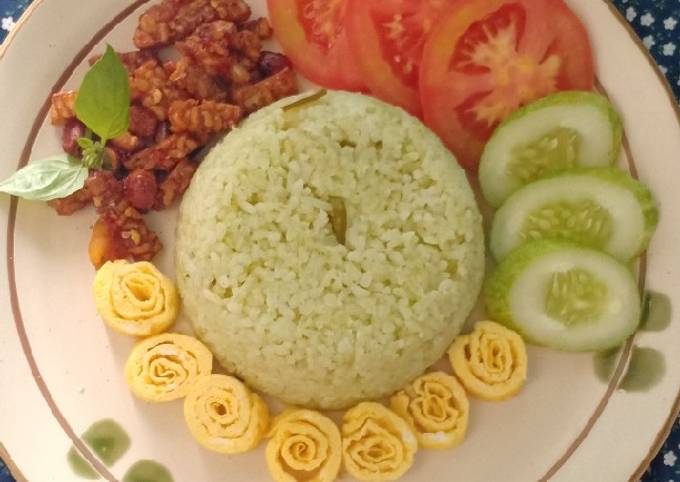 Nasi Gurih Hijau Pandan