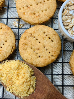 A picture of Whole Wheat & Oats Biscuits.