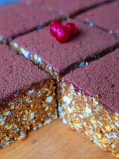 Фото Торт без духовки из трех ингредиентов.