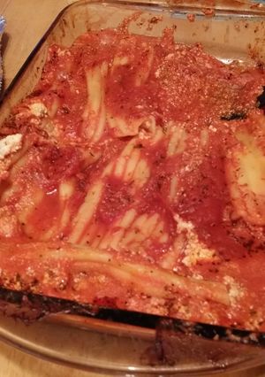 A picture of Basic stuffed manicotti.