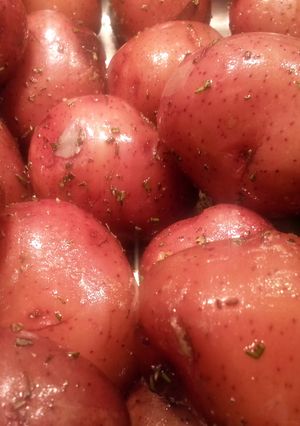 A picture of Red Potatoes with Herbs & Butter.