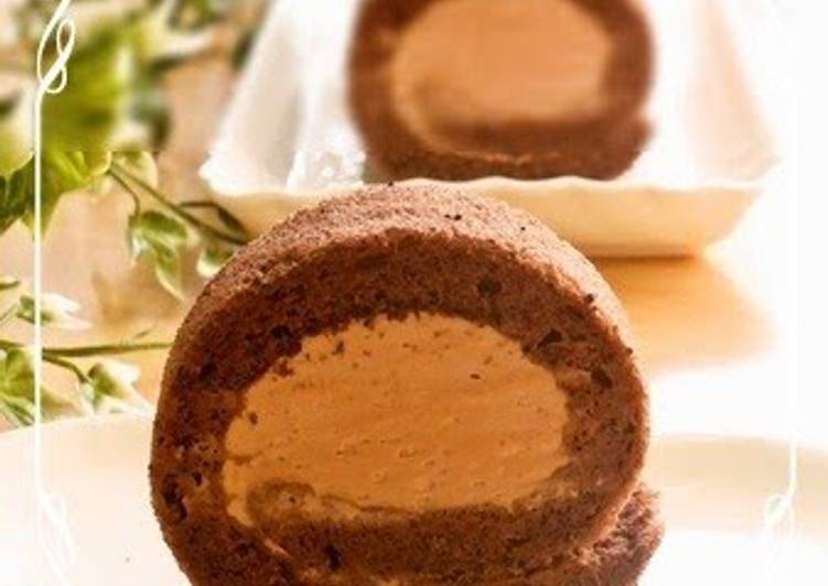 Simple Way to Prepare Homemade Moist Fluffy Chocolate Swiss Roll