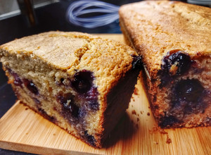 Una foto de Budín integral con arándanos y yogurt de kéfir