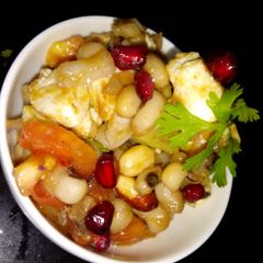 A picture of Lobia chaat.