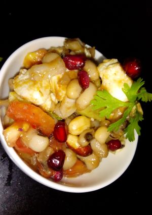 A picture of Lobia chaat.