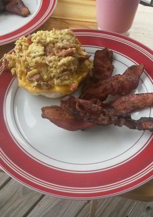 A picture of Easy and Creamy Breakfast Scrambler.