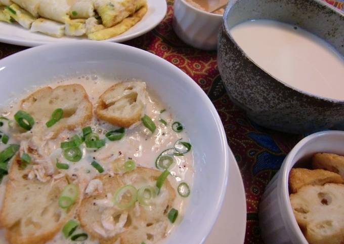 Taiwanese-Style Soy Milk Soup for Breakfast (Xian Dou Jiang)