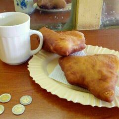 A picture of Mandazi.