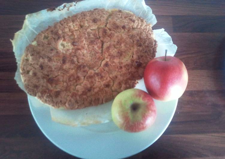 Simple Way to Prepare Perfect Peachy Apple Crumble Pie